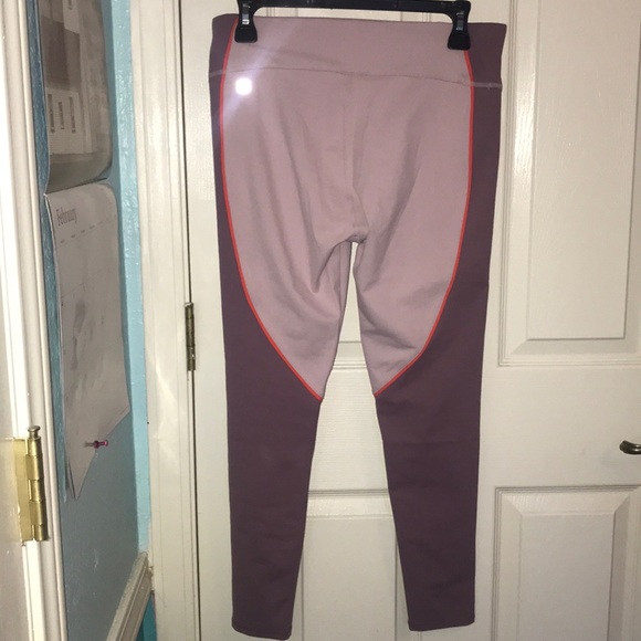 NEW LEGGINGS!! - Picture 4 of 4